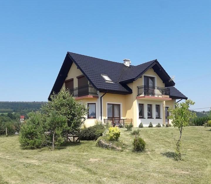 Dom W Okolicach Czchowa Wytrzyszczka Kültér fotó